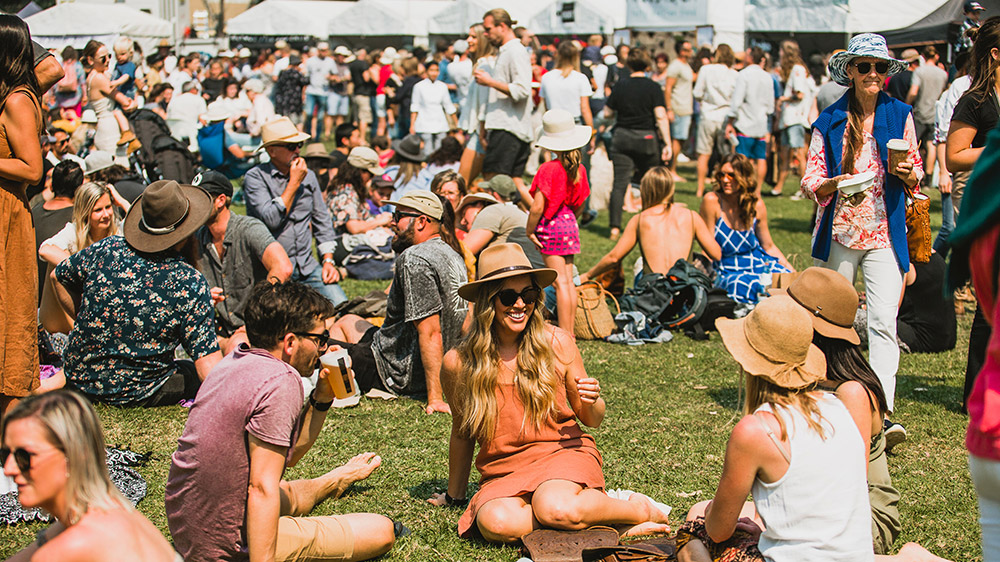 Punters enjoying a lovely spring day at the Bangalow Sample Food Festival